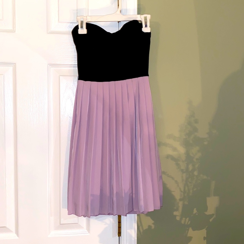 Strapless pleated dress